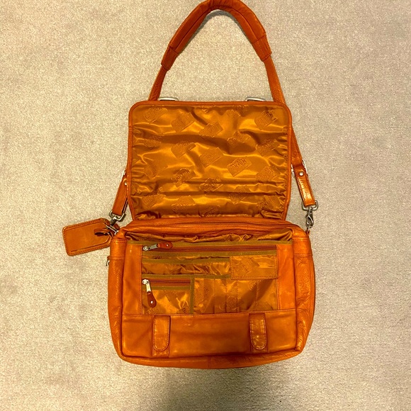 Canyon Outback Leather Goods Inc Briefcase - Picture 2 of 5